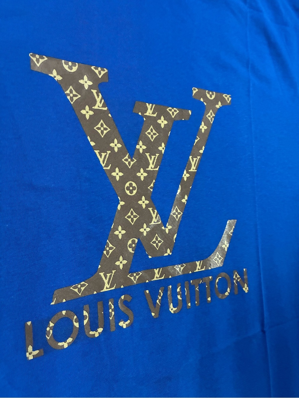 New Men’s Luxury Graphic Designer T-shirt Blue Size XL